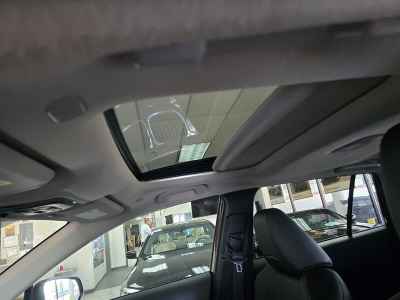 2023 Toyota Corolla Cross XLE - Photo 27 - Hamilton, OH 45015