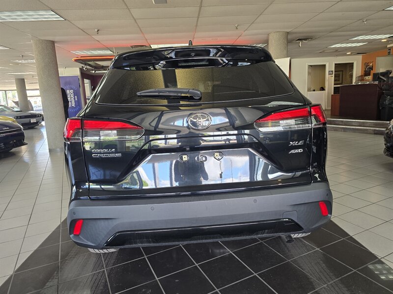 2023 Toyota Corolla Cross XLE - Photo 5 - Hamilton, OH 45015