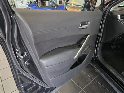 2023 Toyota Corolla Cross XLE - Photo 7 - Hamilton, OH 45015