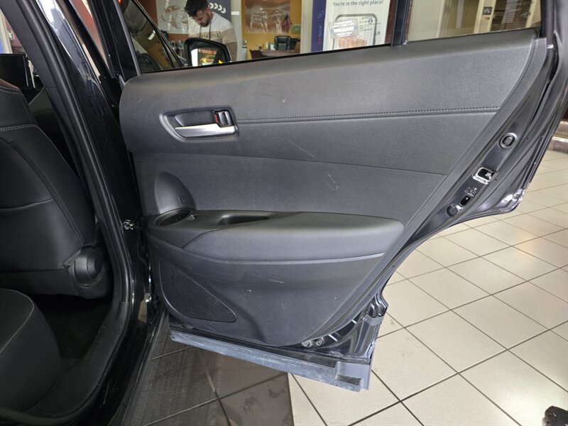 2023 Toyota Corolla Cross XLE - Photo 16 - Hamilton, OH 45015