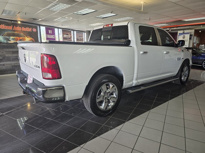 2015 RAM 1500 Big Horn - Photo 4 - Hamilton, OH 45015