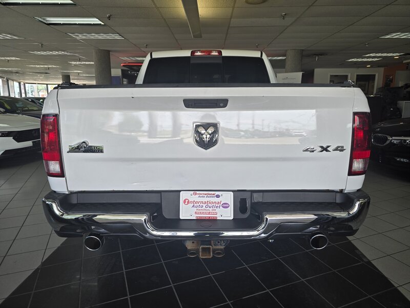 2015 RAM 1500 Big Horn - Photo 5 - Hamilton, OH 45015