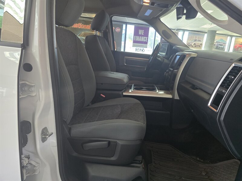2015 RAM 1500 Big Horn - Photo 15 - Hamilton, OH 45015