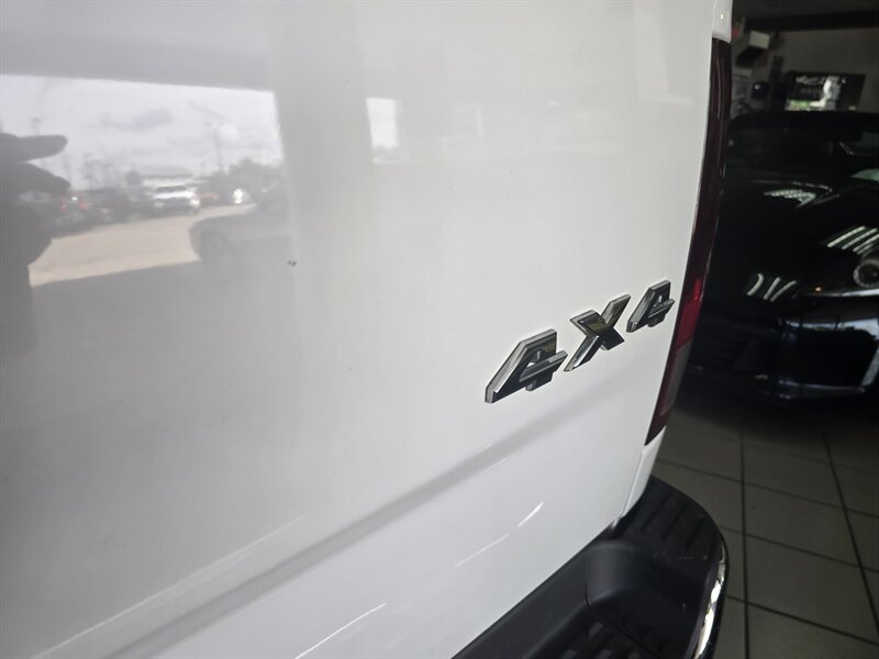 2015 RAM 1500 Big Horn - Photo 32 - Hamilton, OH 45015