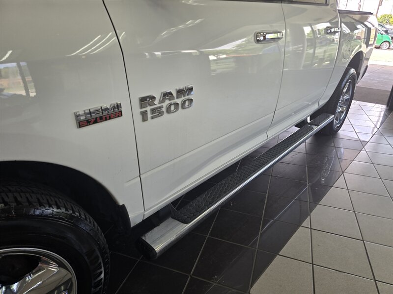 2015 RAM 1500 Big Horn - Photo 28 - Hamilton, OH 45015