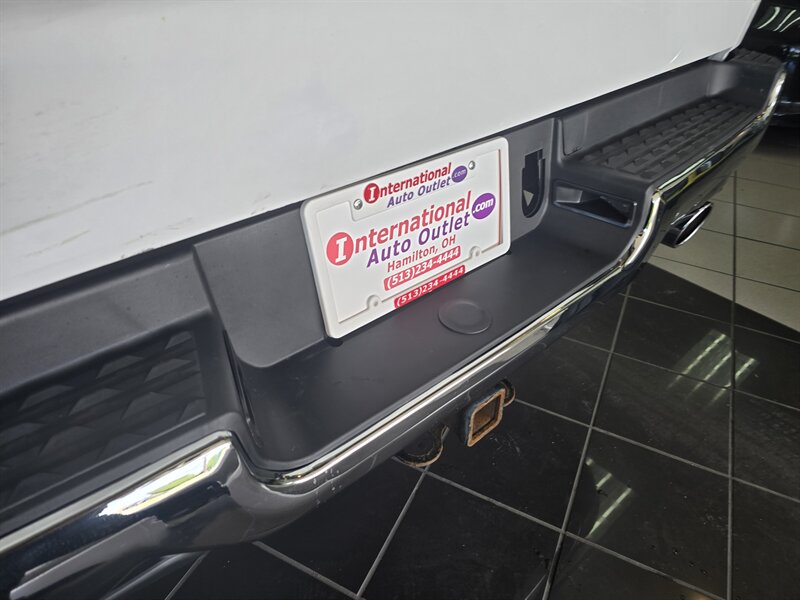 2015 RAM 1500 Big Horn - Photo 31 - Hamilton, OH 45015