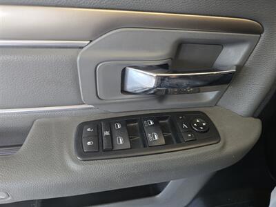 2015 RAM 1500 Big Horn - Photo 18 - Hamilton, OH 45015