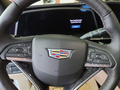 2022 Cadillac Escalade Premium Luxury   - Photo 48 - Hamilton, OH 45015