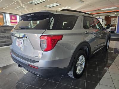2024 Ford Explorer XLT 4DR SUV AWD   - Photo 4 - Hamilton, OH 45015
