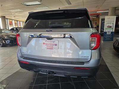 2024 Ford Explorer XLT 4DR SUV AWD   - Photo 5 - Hamilton, OH 45015