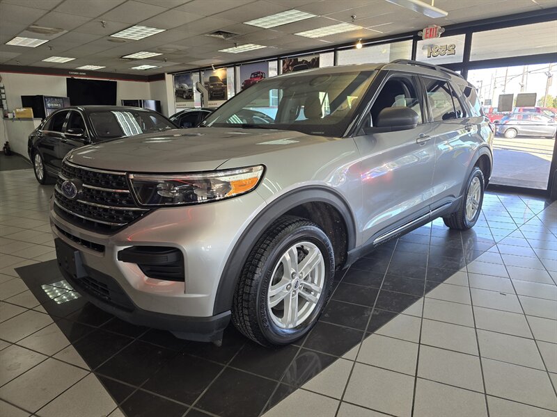 2024 Ford Explorer XLT 4DR SUV AWD   - Photo 1 - Hamilton, OH 45015