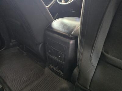 2024 Ford Explorer XLT 4DR SUV AWD   - Photo 20 - Hamilton, OH 45015