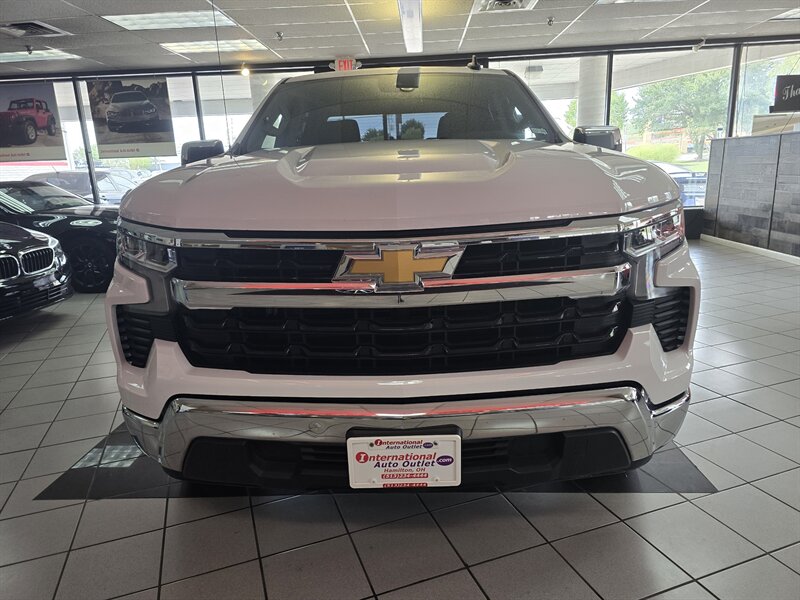 2025 Chevrolet Silverado 1500 LT-CREW CAB-V8 - Photo 2 - Hamilton, OH 45015