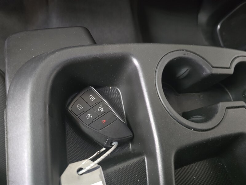 2025 Chevrolet Silverado 1500 LT-CREW CAB-V8 - Photo 22 - Hamilton, OH 45015