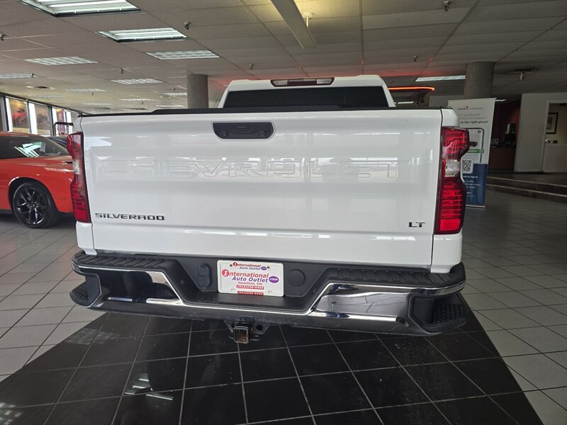 2025 Chevrolet Silverado 1500 LT-CREW CAB-V8 - Photo 5 - Hamilton, OH 45015