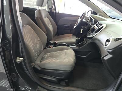 2019 Chevrolet Sonic LS Auto 4DR SEDAN   - Photo 14 - Hamilton, OH 45015