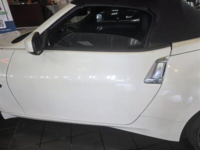 2015 Nissan 370Z ROADSTER 2DR CONVERTIBLE   - Photo 27 - Hamilton, OH 45015