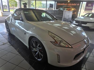2015 Nissan 370Z ROADSTER 2DR CONVERTIBLE   - Photo 6 - Hamilton, OH 45015