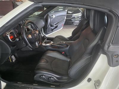 2015 Nissan 370Z ROADSTER 2DR CONVERTIBLE   - Photo 13 - Hamilton, OH 45015