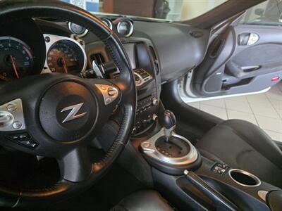 2015 Nissan 370Z ROADSTER 2DR CONVERTIBLE   - Photo 12 - Hamilton, OH 45015