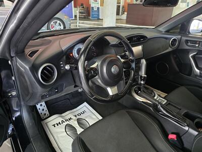 2017 Toyota 86 Base 2DR COUPE - Photo 25 - Hamilton, OH 45015