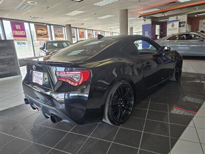 2017 Toyota 86 Base 2DR COUPE - Photo 3 - Hamilton, OH 45015