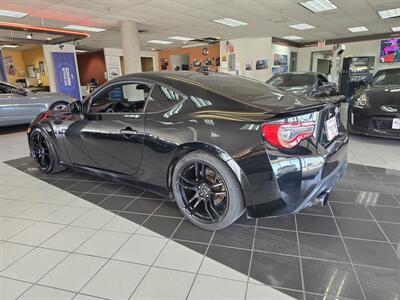 2017 Toyota 86 Base 2DR COUPE - Photo 4 - Hamilton, OH 45015