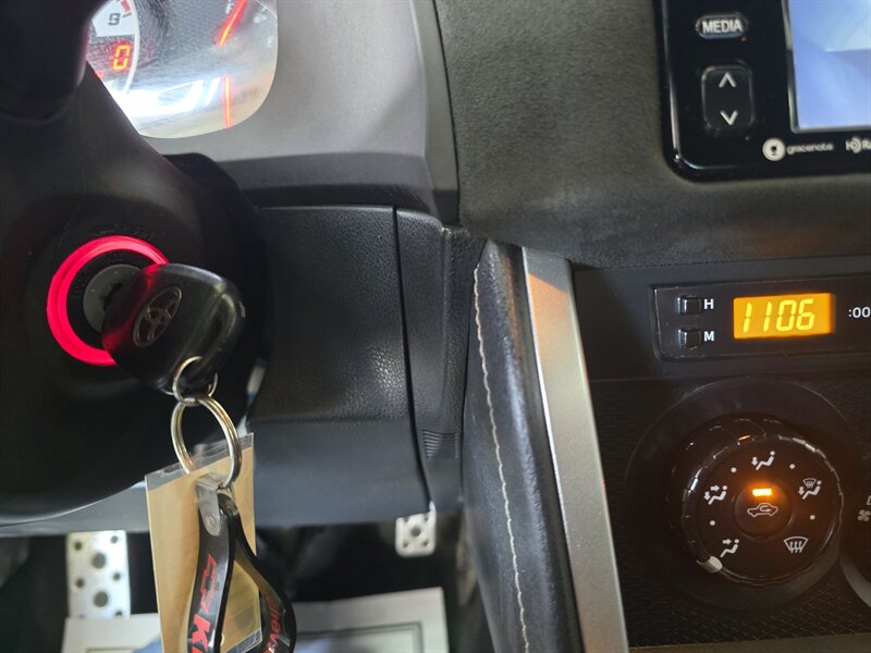 2017 Toyota 86 Base 2DR COUPE - Photo 16 - Hamilton, OH 45015