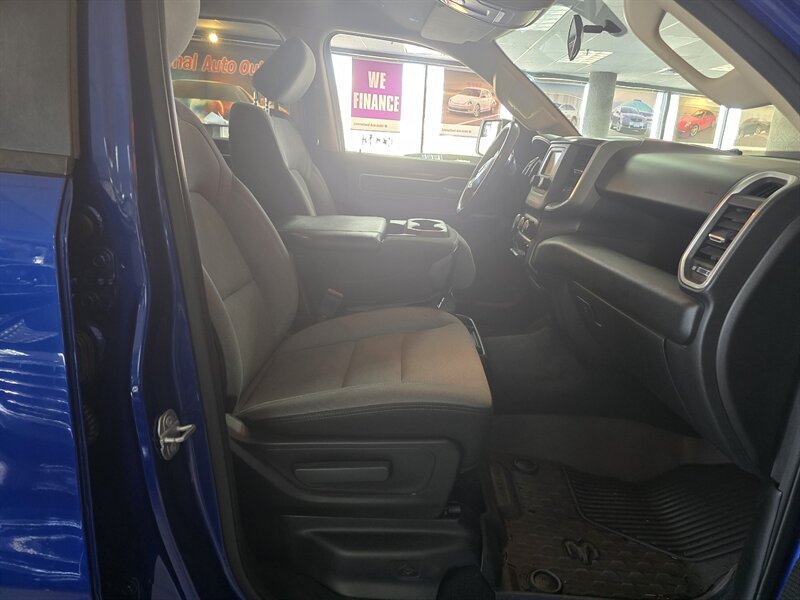 2019 RAM 1500 Big Horn 4DR CREW CAB - Photo 17 - Hamilton, OH 45015