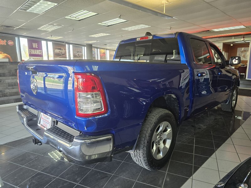 2019 RAM 1500 Big Horn 4DR CREW CAB - Photo 3 - Hamilton, OH 45015