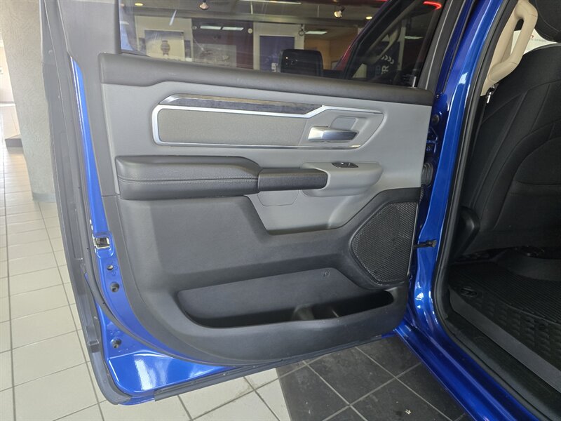 2019 RAM 1500 Big Horn 4DR CREW CAB - Photo 9 - Hamilton, OH 45015