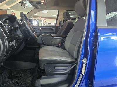 2019 RAM 1500 Big Horn 4DR CREW CAB - Photo 10 - Hamilton, OH 45015