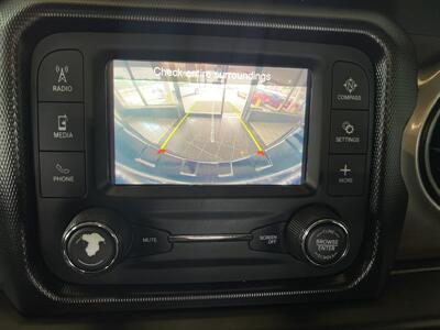2020 Jeep Wrangler UNLIMITED SPORT 4DR SUV 4X4   - Photo 12 - Hamilton, OH 45015
