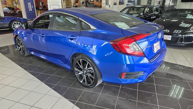 2019 Honda Civic Sport 4DR SEDAN - Photo 8 - Hamilton, OH 45015