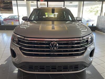 2024 Volkswagen Atlas SE   - Photo 2 - Hamilton, OH 45015