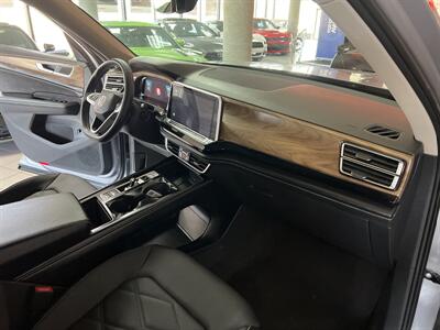 2024 Volkswagen Atlas SE   - Photo 26 - Hamilton, OH 45015