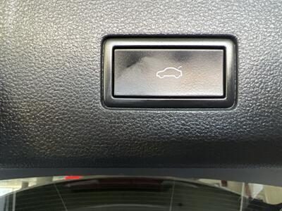 2024 Volkswagen Atlas SE   - Photo 29 - Hamilton, OH 45015