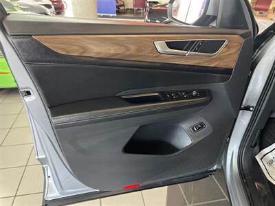 2024 Volkswagen Atlas SE   - Photo 17 - Hamilton, OH 45015
