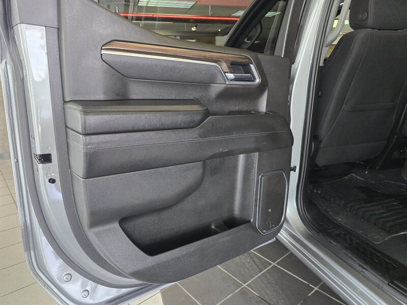 2025 Chevrolet Silverado 1500 LT - Photo 10 - Hamilton, OH 45015