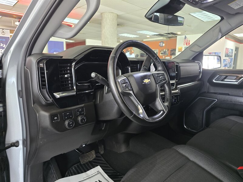 2025 Chevrolet Silverado 1500 LT - Photo 8 - Hamilton, OH 45015