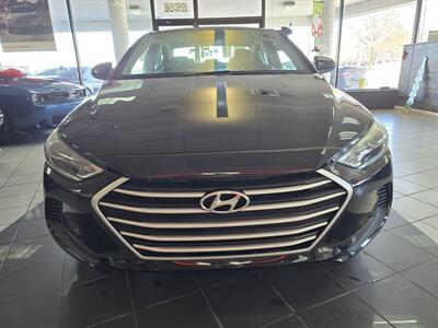 2017 Hyundai Elantra SE 4DR SEDAN   - Photo 2 - Hamilton, OH 45015