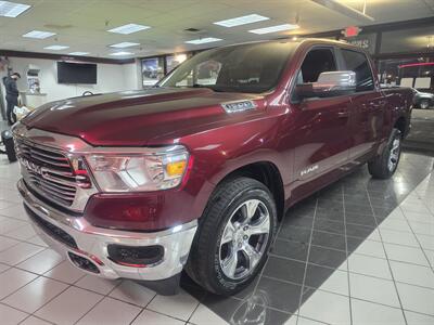 2024 RAM 1500 Laramie CREW CAB/HEMI - Photo 1 - Hamilton, OH 45015