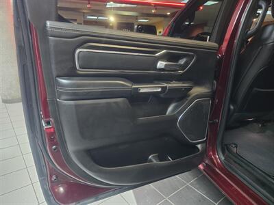 2024 RAM 1500 Laramie CREW CAB/HEMI - Photo 10 - Hamilton, OH 45015