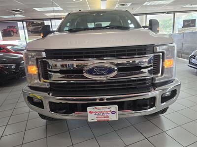 2019 Ford F-350 XLT SUPER CREW 4X4/FX4   - Photo 2 - Hamilton, OH 45015