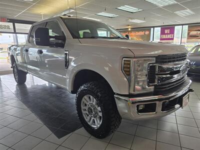 2019 Ford F-350 XLT SUPER CREW 4X4/FX4   - Photo 3 - Hamilton, OH 45015