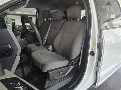 2019 Ford F-350 XLT SUPER CREW 4X4/FX4   - Photo 8 - Hamilton, OH 45015