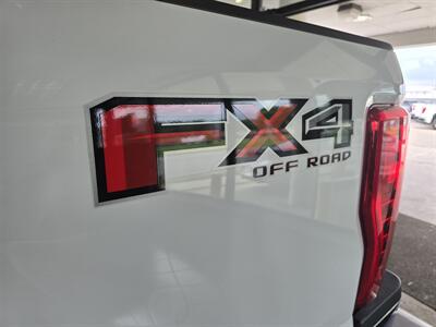 2019 Ford F-350 XLT SUPER CREW 4X4/FX4   - Photo 27 - Hamilton, OH 45015