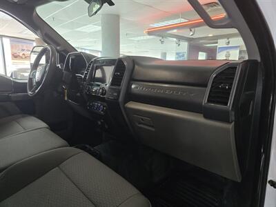 2019 Ford F-350 XLT SUPER CREW 4X4/FX4   - Photo 12 - Hamilton, OH 45015