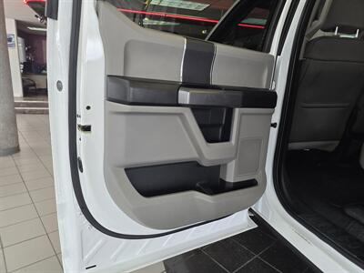 2019 Ford F-350 XLT SUPER CREW 4X4/FX4   - Photo 9 - Hamilton, OH 45015