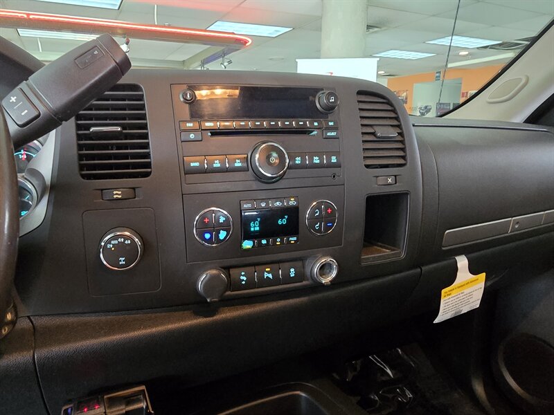 2012 GMC Sierra 1500 SLE 4DR EXTENDED CAB 4X4 - Photo 22 - Hamilton, OH 45015